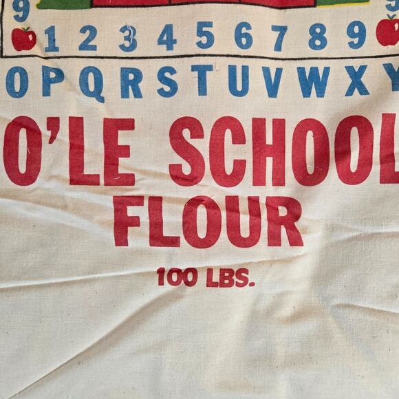 Flour Sack Children Jumper Pattern Kit and 3 Flour Sacks O'le School Flour New - Picture 3 of 12